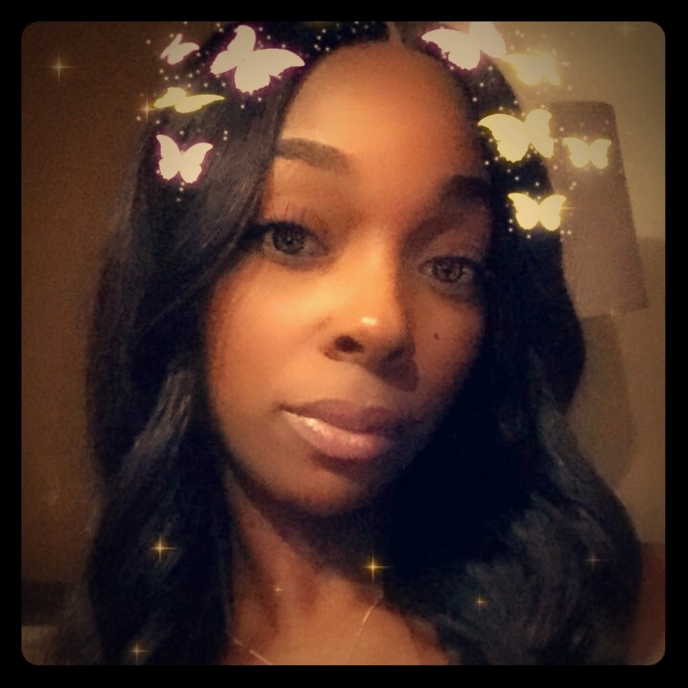 Meet your Posher, Crystal